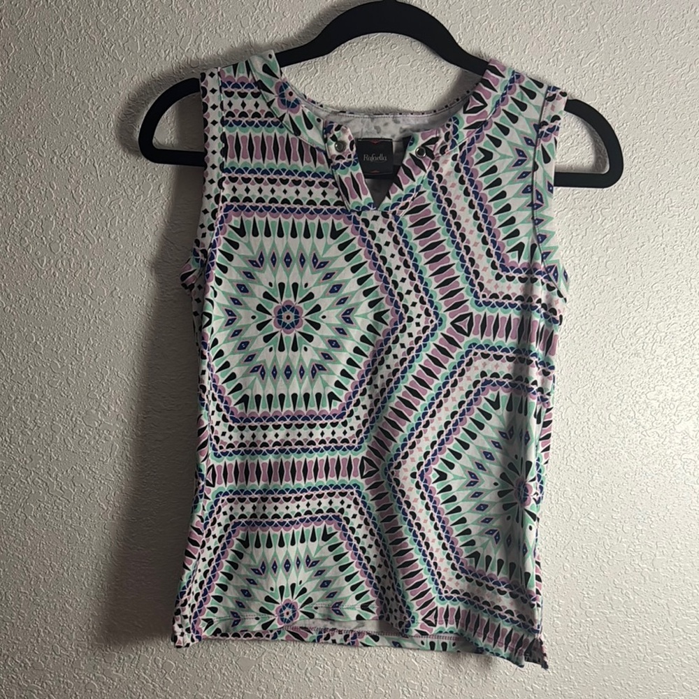 ❗️SOLD❗️Rafaella Green and Gray Fitted Graphic Tank Top